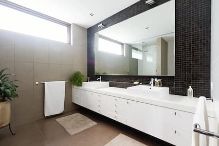 From Outdated to Outstanding: Planning a Better Bathroom in Winston-Salem Thumbnail